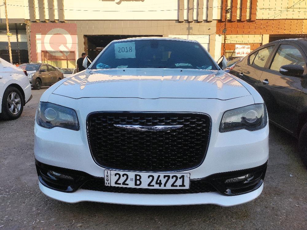 کرایسلەر 300